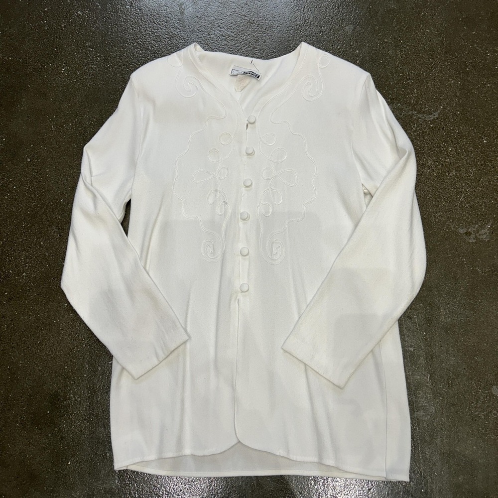 C.M. Shapes Blouse Womens Medium White Embroidered Button Long Sleeve Tunic Top